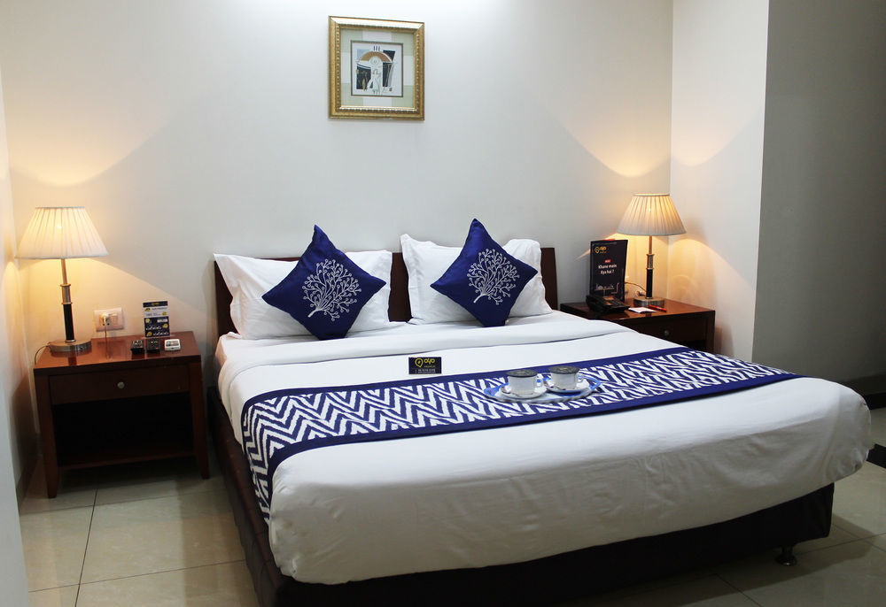 Oyo Premium Kaushambi Hotel Indirapuram Buitenkant foto